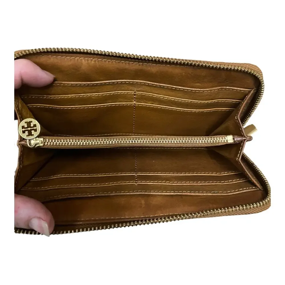 Tory Burch Continental Wallet Briwn Leather Zip Around Gold Logo Designer